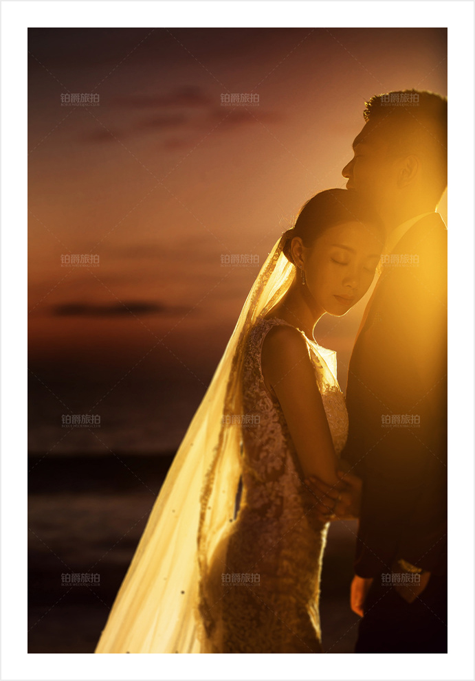 普吉岛婚纱摄影拍摄圆满完成，海景婚纱照特别美