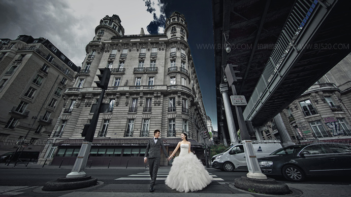 巴黎婚纱摄影攻略 黑白风格婚纱照如何拍？