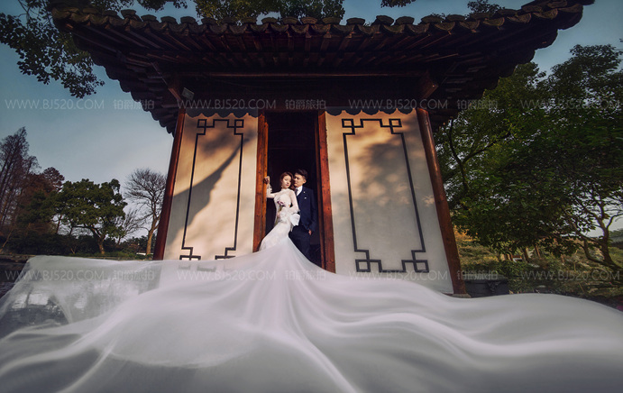 西湖拍婚纱照怎么样  几月份杭州拍婚纱照好