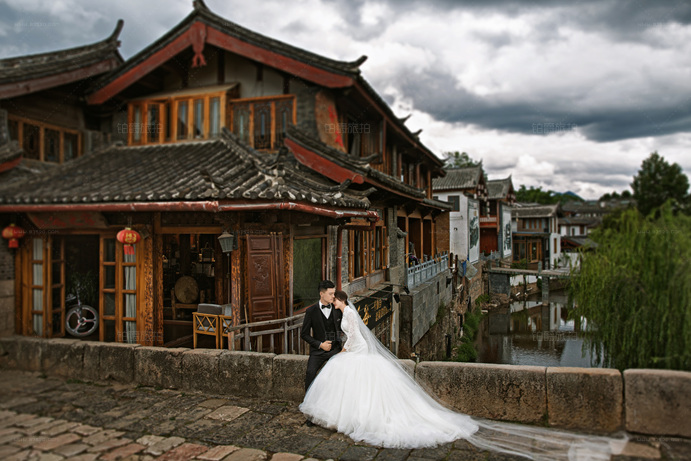 丽江之旅让我们看到了铂爵旅拍婚纱照的美