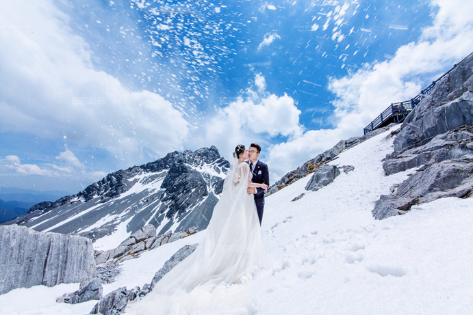 冬季拍婚纱照雪景摄影风格千万不要错过！
