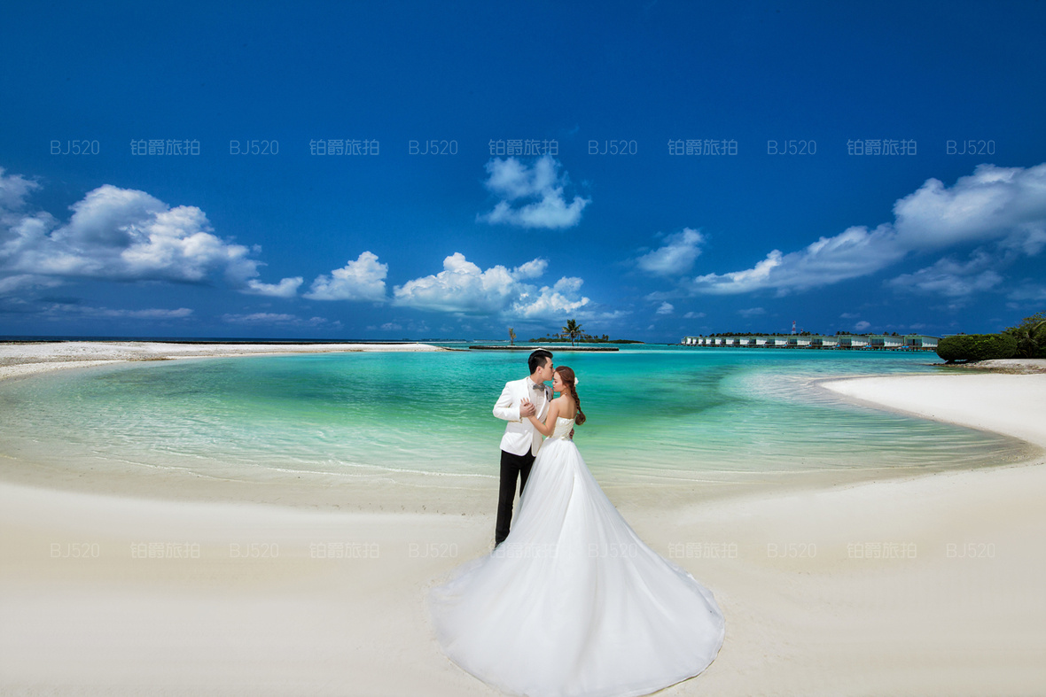 马尔代夫婚纱摄影价格 拍照姿势的摆法介绍