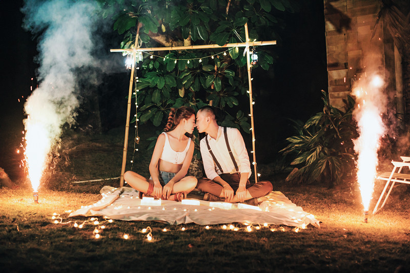 外滩夜景婚纱摄影攻略分享，你最喜欢哪种模式！
