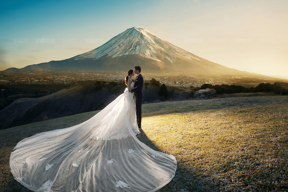 日本旅拍婚纱照哪个季节好,拍摄费用需要多少钱?